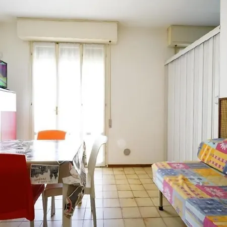 In Lido Degli Estensi Und Strand In Der Naehe Apartamento *